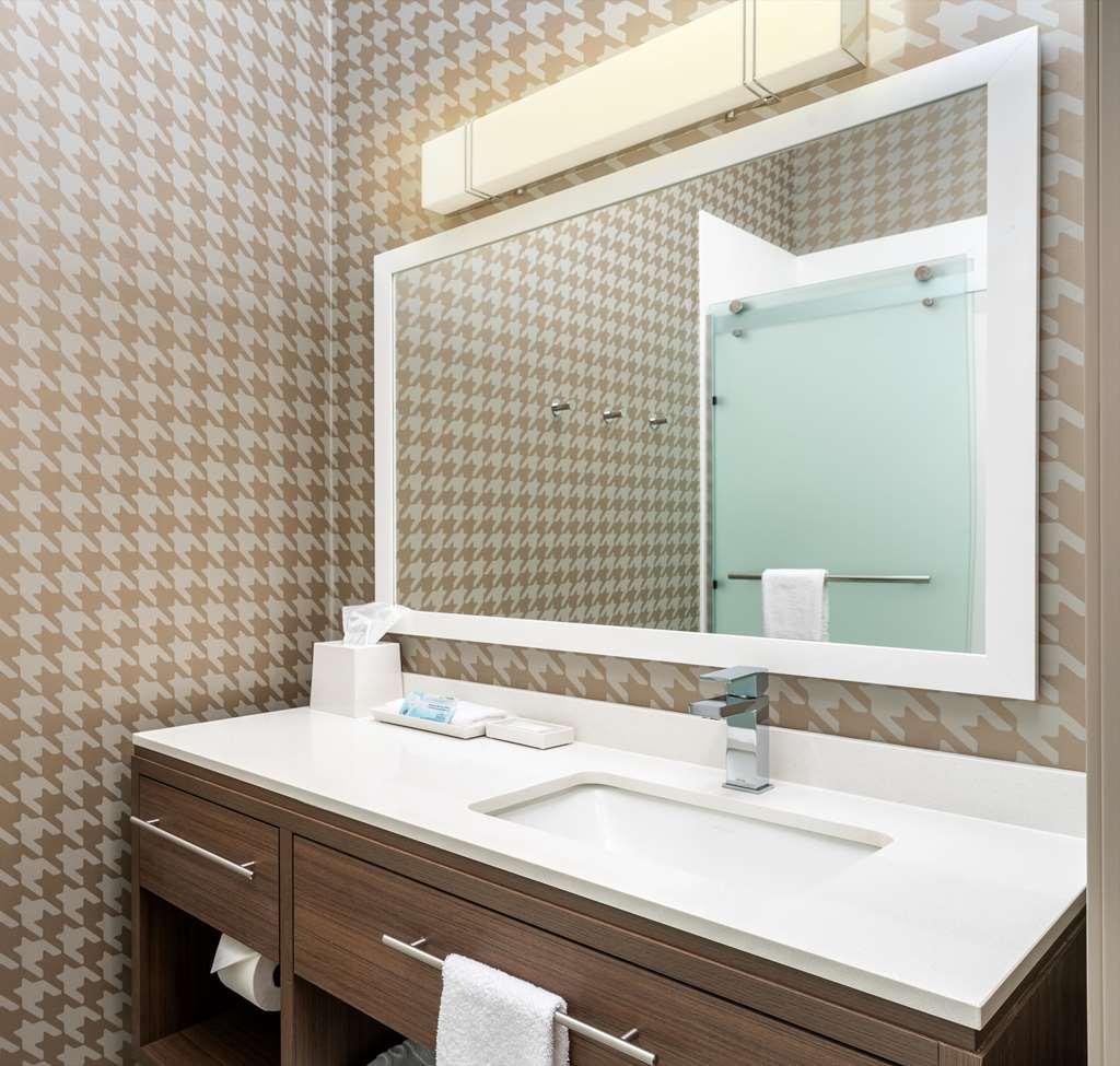 Home2 Suites By Hilton Lake Havasu City Room photo
